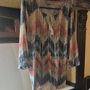 Blue and Pink 3/4 Sleeve Tie Front Tunic. Box 23